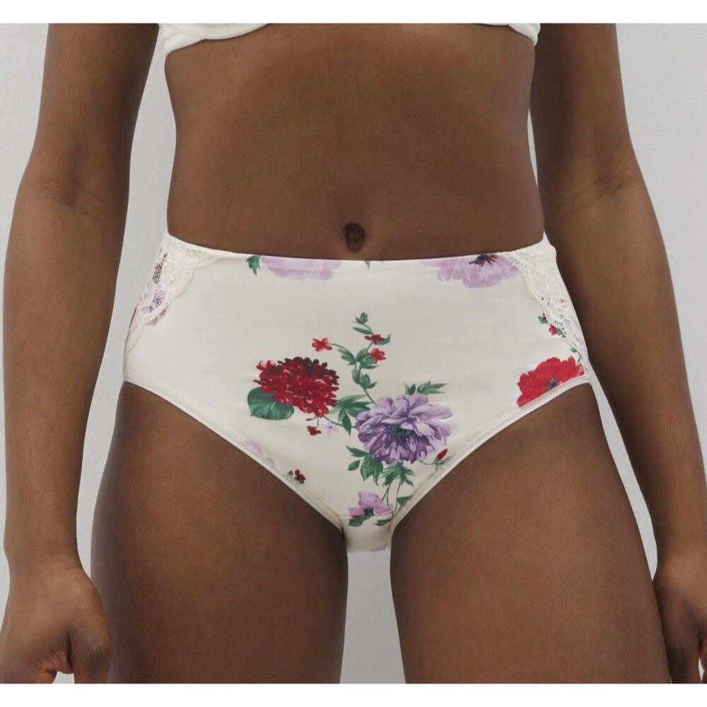 Soma Panty Vanishing Tummy Modern Brief With Lace in Floral Cream XX-Large